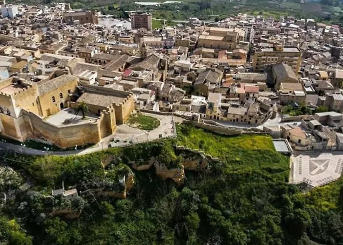 La Perla Daire Naro